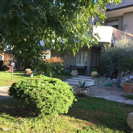 Villa Giulini Ро Екстериор снимка