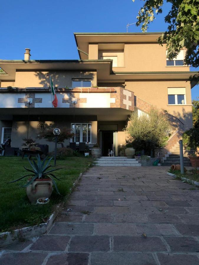 Villa Giulini Ро Екстериор снимка